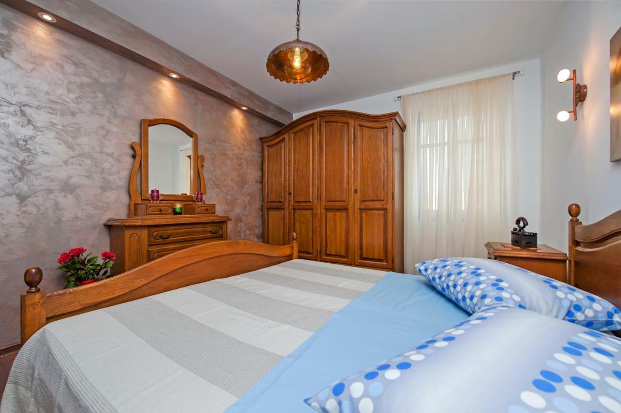 Vista Mare - Sea View Διαμέρισμα Ρόβινι Εξωτερικό φωτογραφία